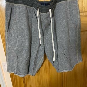 American eagle shorts size XL